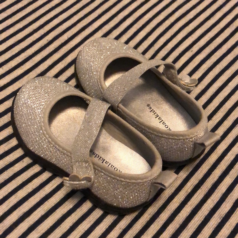 Silver sparkly toddler girls flats